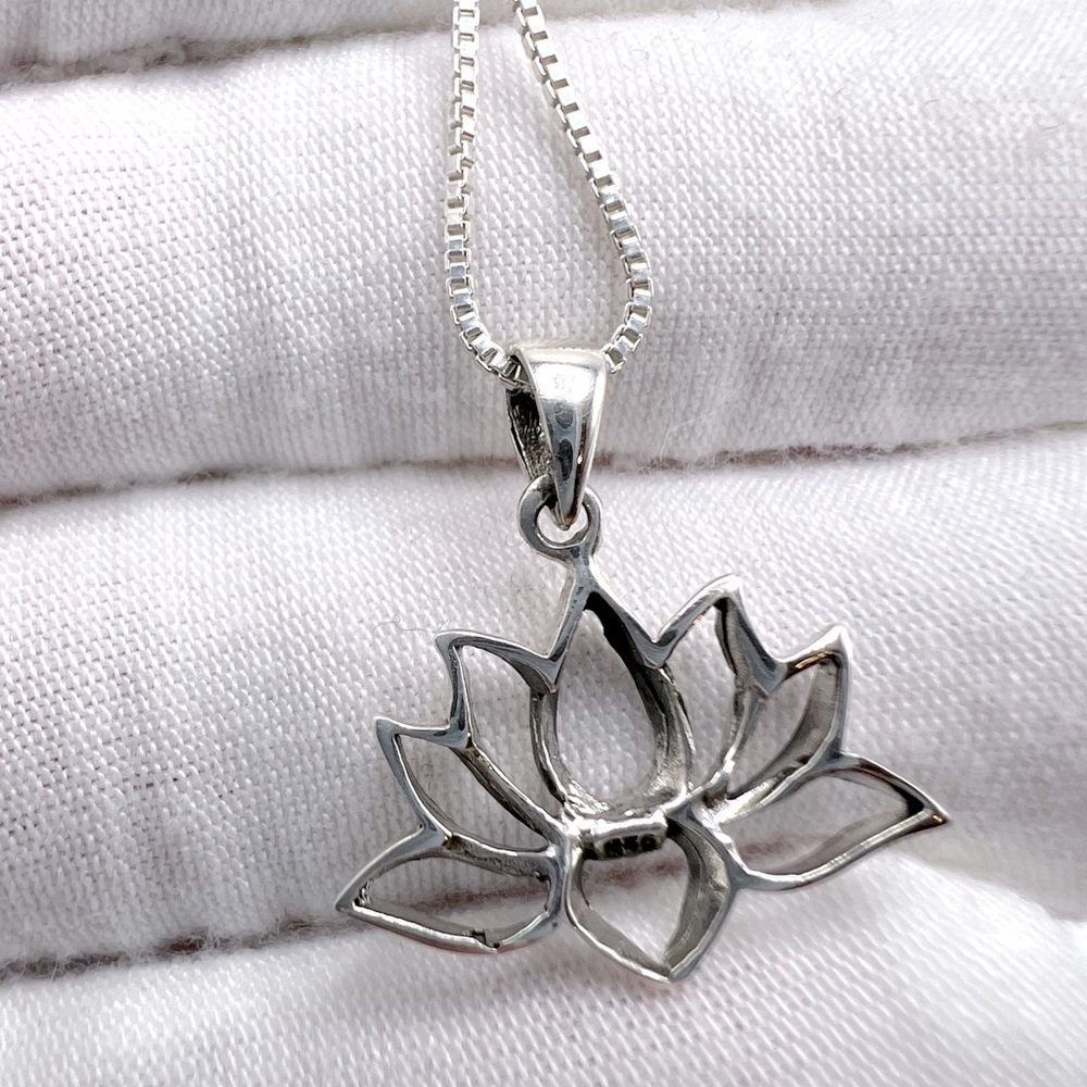 .925 Sterling Silver Lotus Flower Necklace - Picture 11 of 14